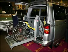 Véhicule de transport handicapé