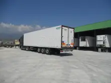 Refrigerated semi trailer