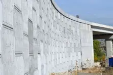 Заземление резиновых стеновых панелей Wedge