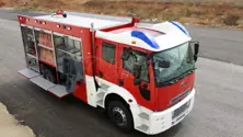 Vehículos de lucha contra incendios con escalera portátil