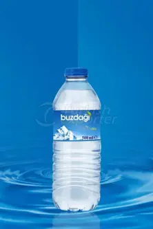 Пластиковая бутылочная вода 550ML