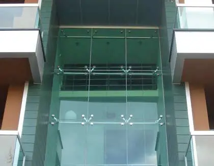Systèmes de facade en araignée Product