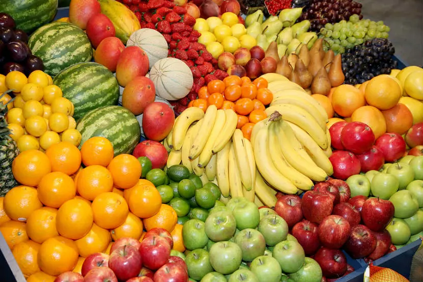 All types season fresh fruits Product